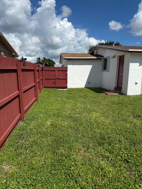 Tiny photo for 7440 FREEDOM Street, Hollywood, FL 33024 (MLS # B26085063)
