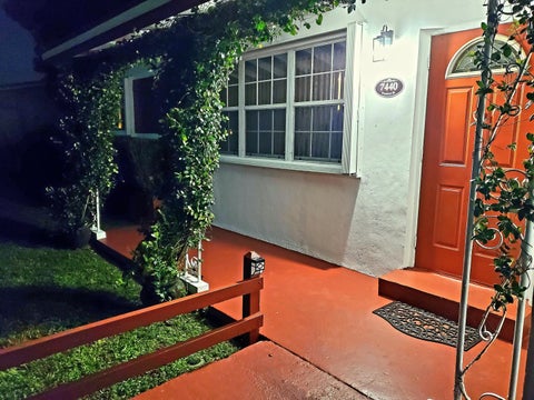 Tiny photo for 7440 FREEDOM Street, Hollywood, FL 33024 (MLS # B26085063)