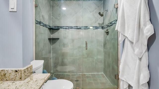 LAKEVIEW HOMES - Residential