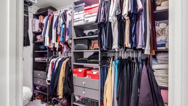 LAKEVIEW HOMES - Residential