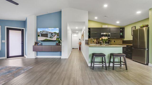 LAKEVIEW HOMES - Residential