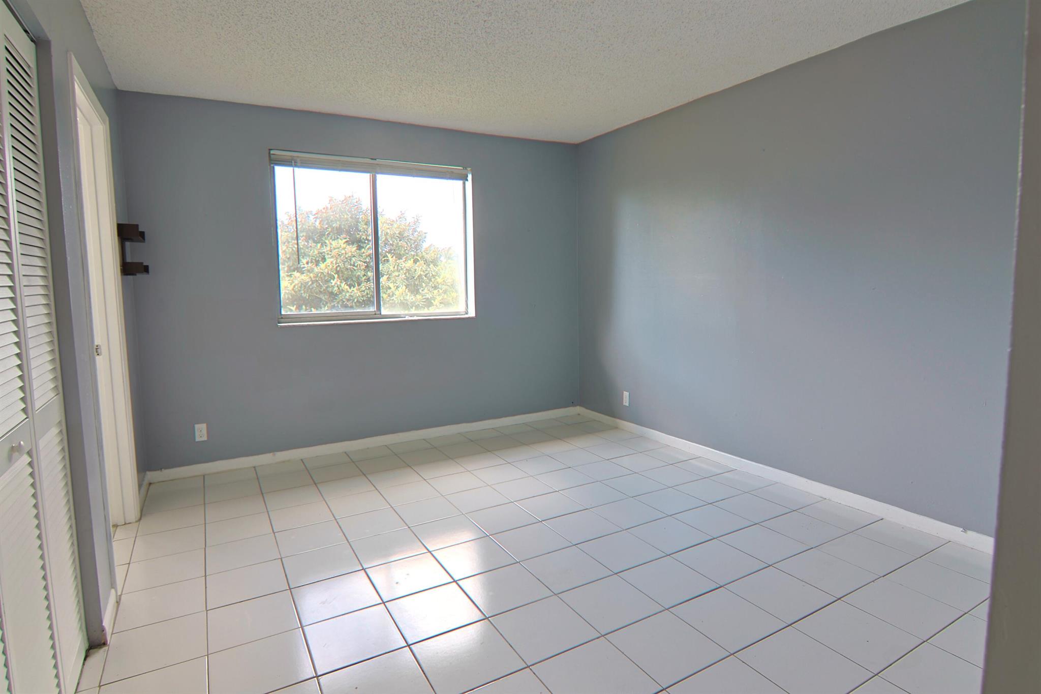 GARDENS NORTH ELEVEN COND - Residential Lease
