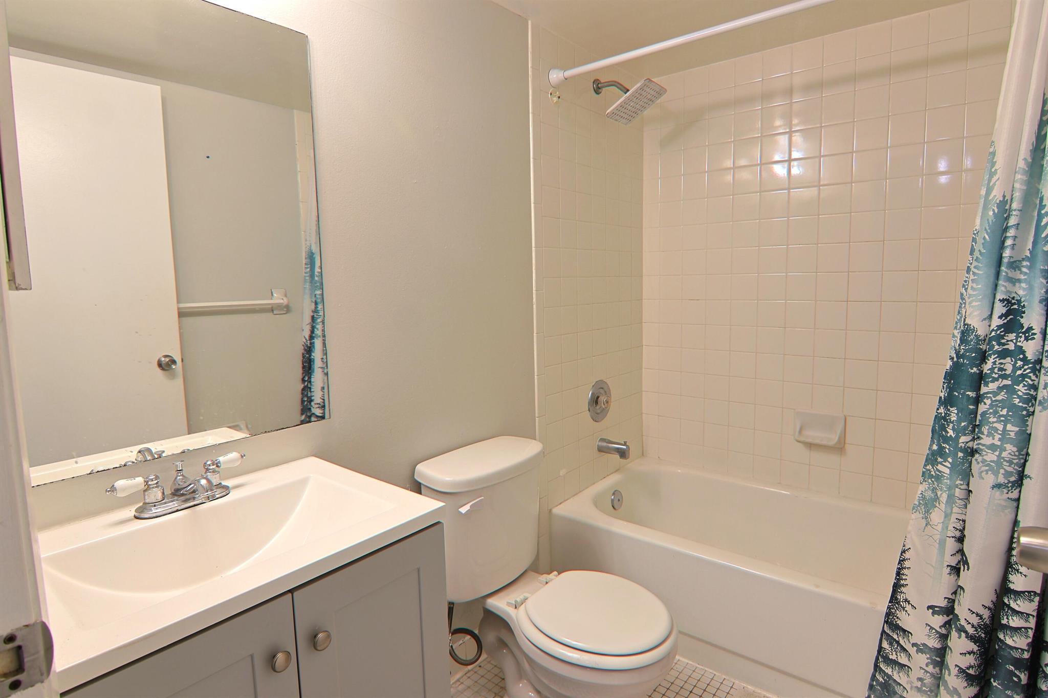 GARDENS NORTH ELEVEN COND - Residential Lease