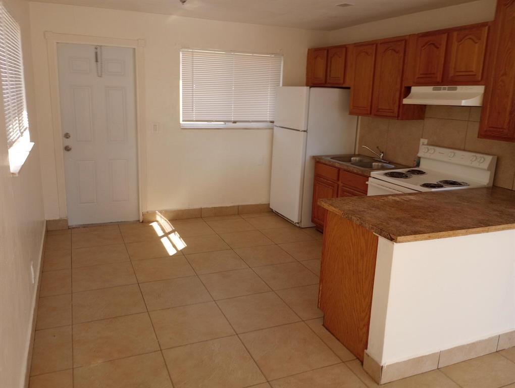 ACREHOME PARK IN - Residential Lease