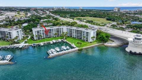 Photo of 1748 Jupiter Cove Drive #319, Jupiter, FL 33469 (MLS # B26073956)