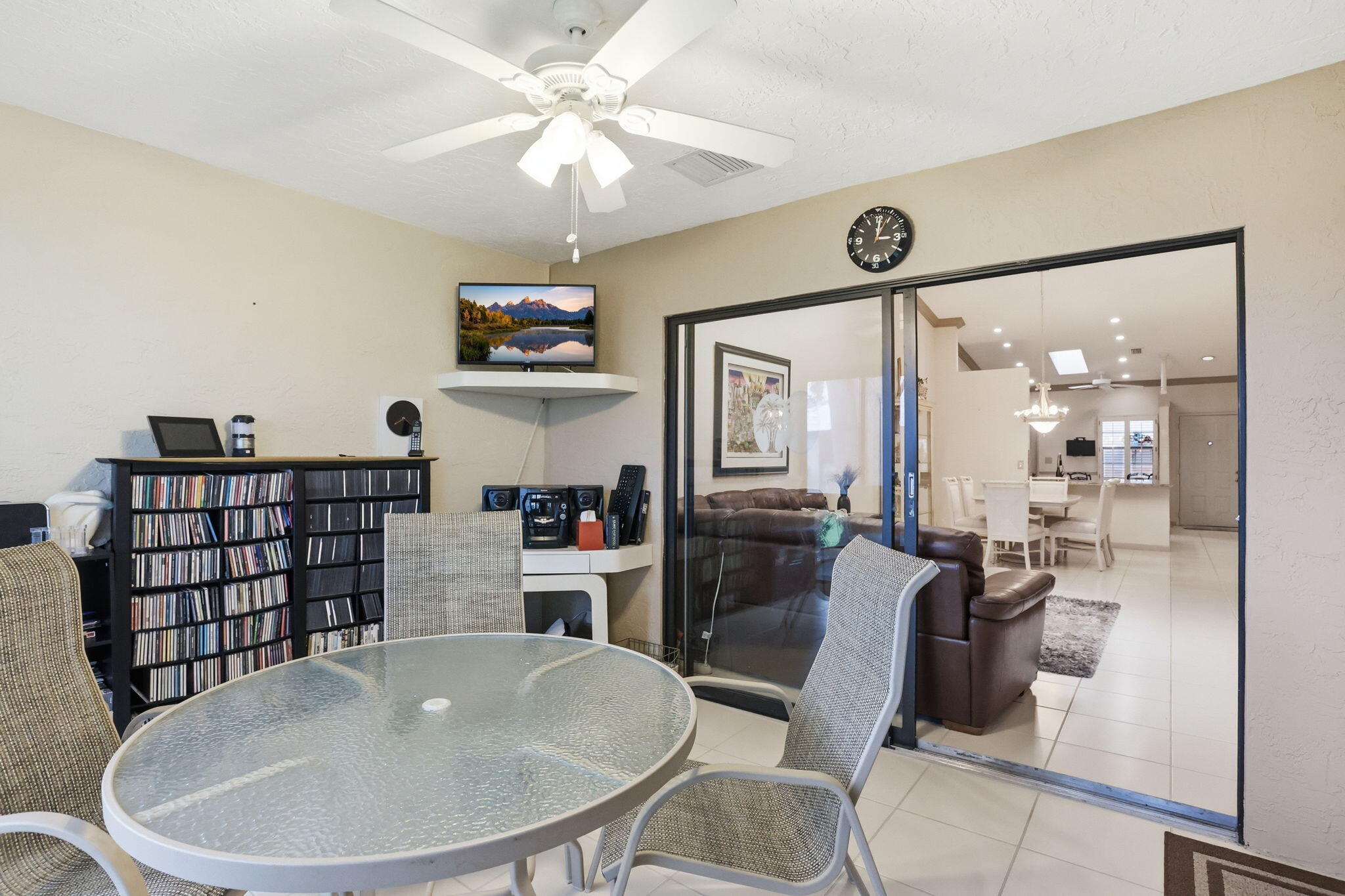 HUNTINGTON POINTE - Residential