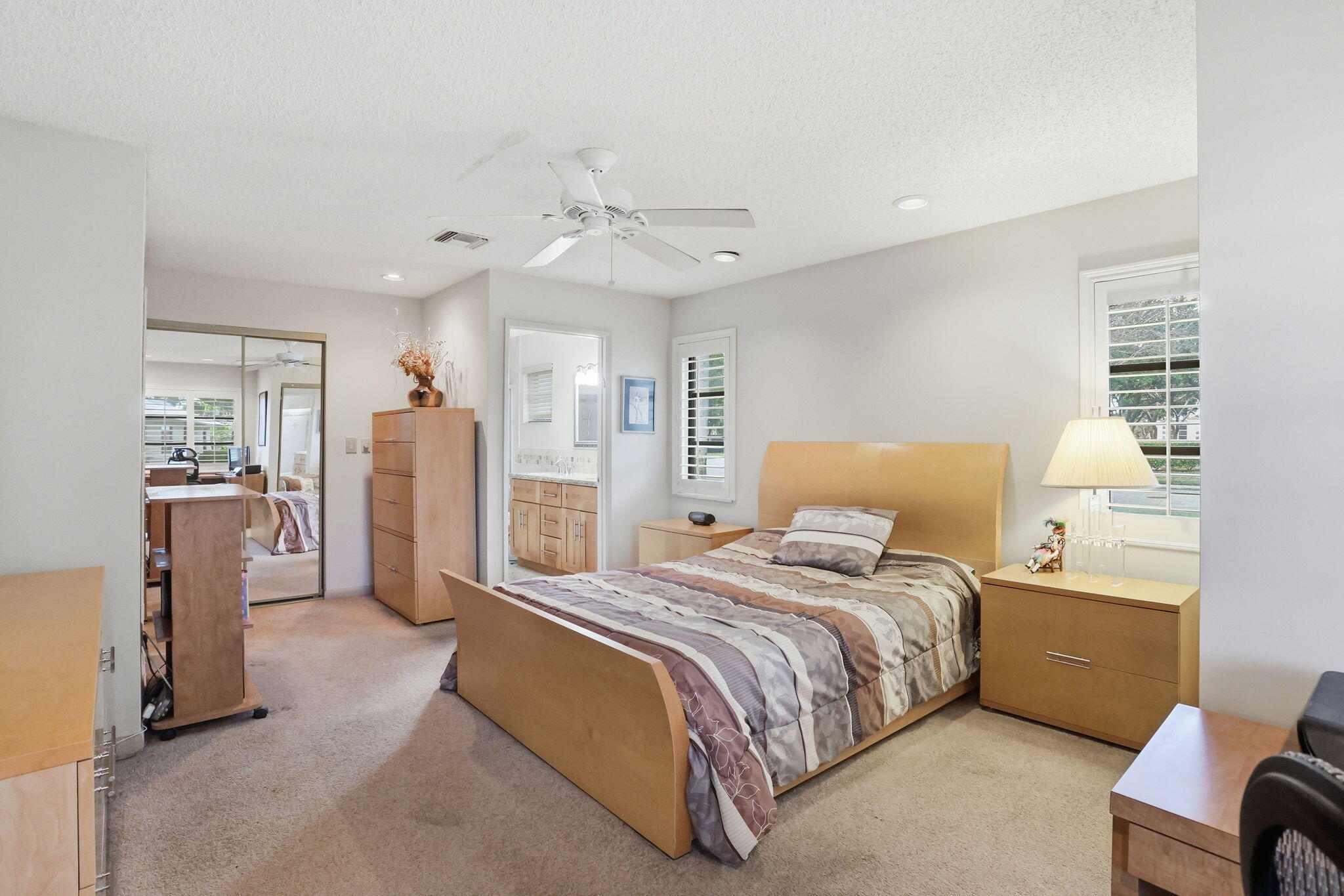 HUNTINGTON POINTE - Residential