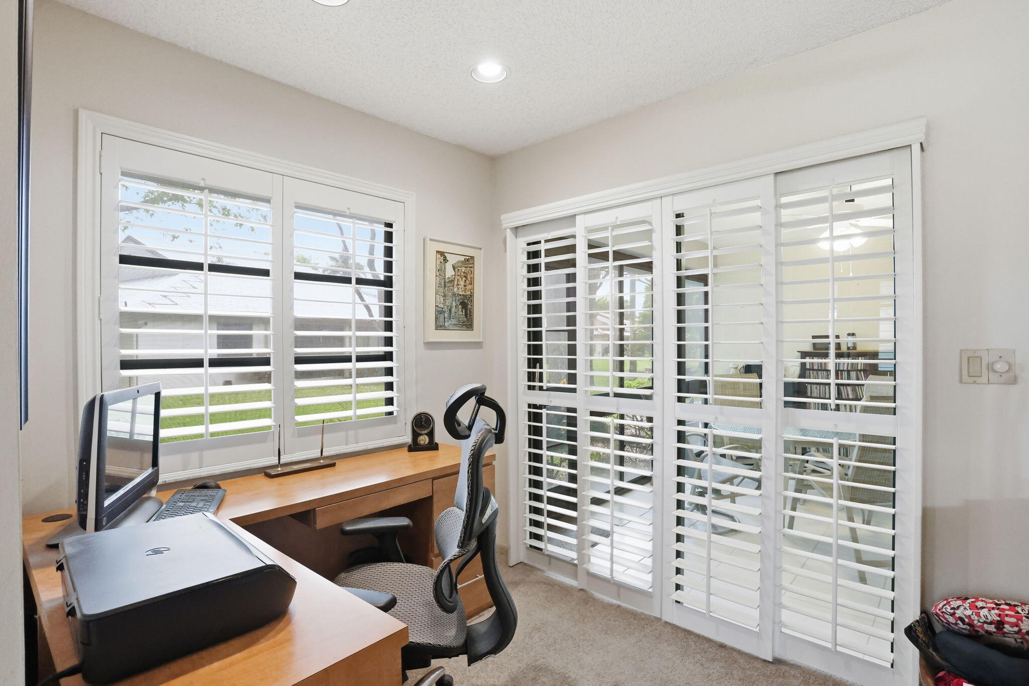 HUNTINGTON POINTE - Residential
