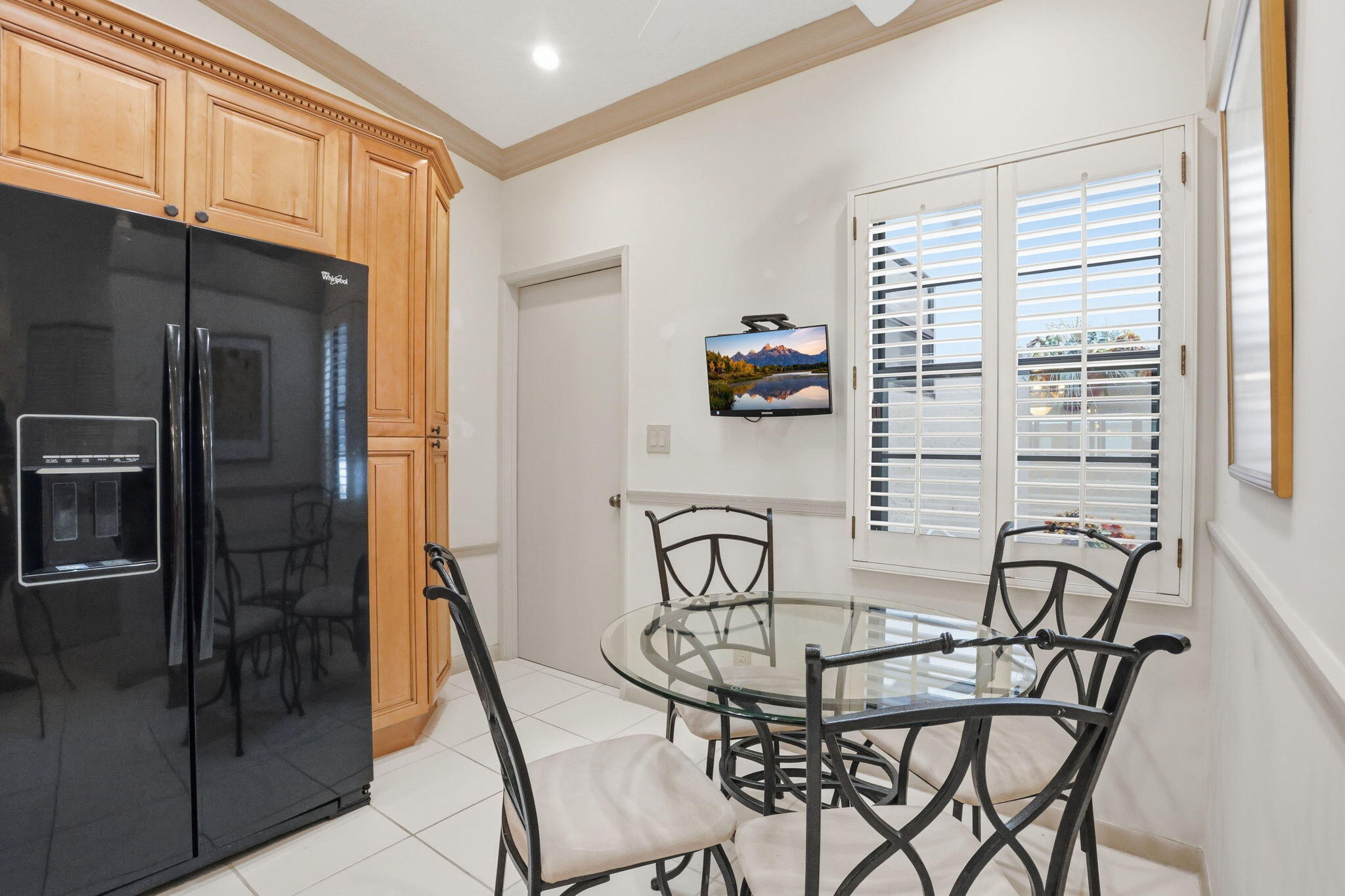 HUNTINGTON POINTE - Residential