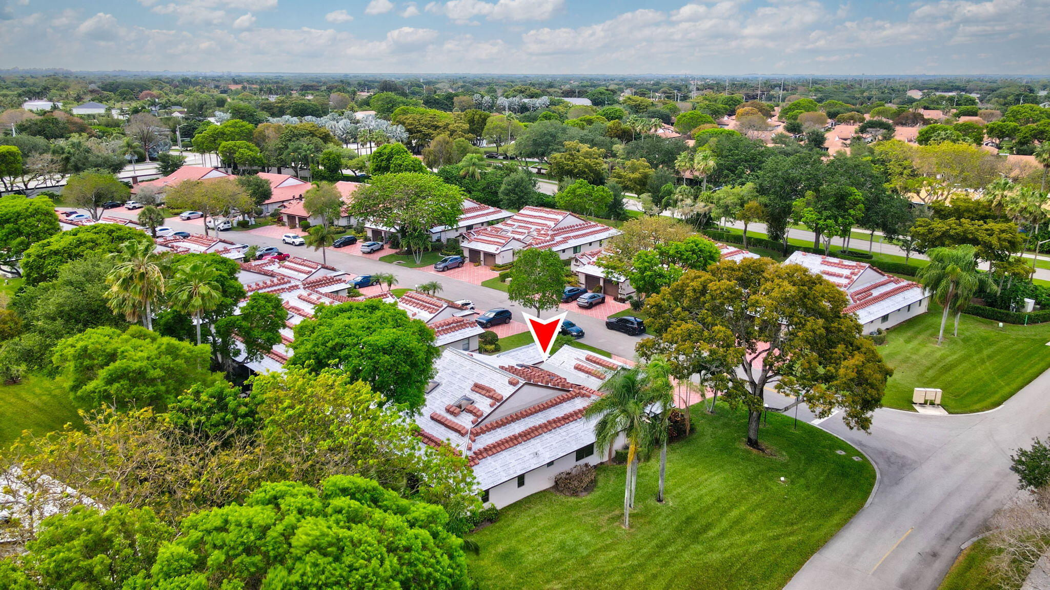 HUNTINGTON POINTE - Residential