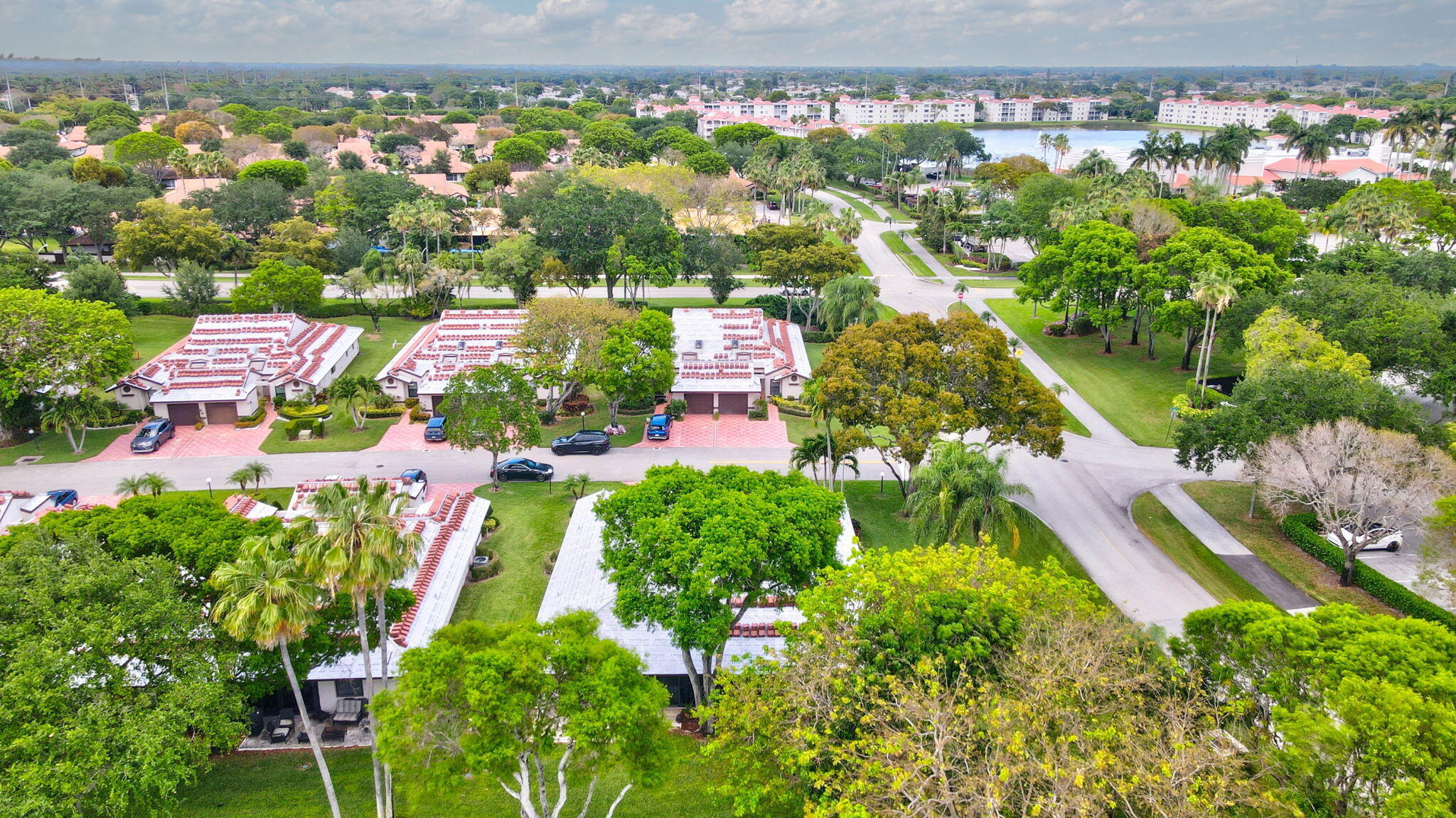 HUNTINGTON POINTE - Residential