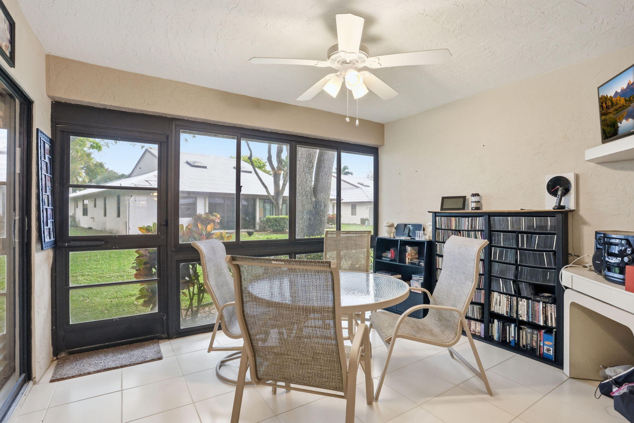 HUNTINGTON POINTE - Residential