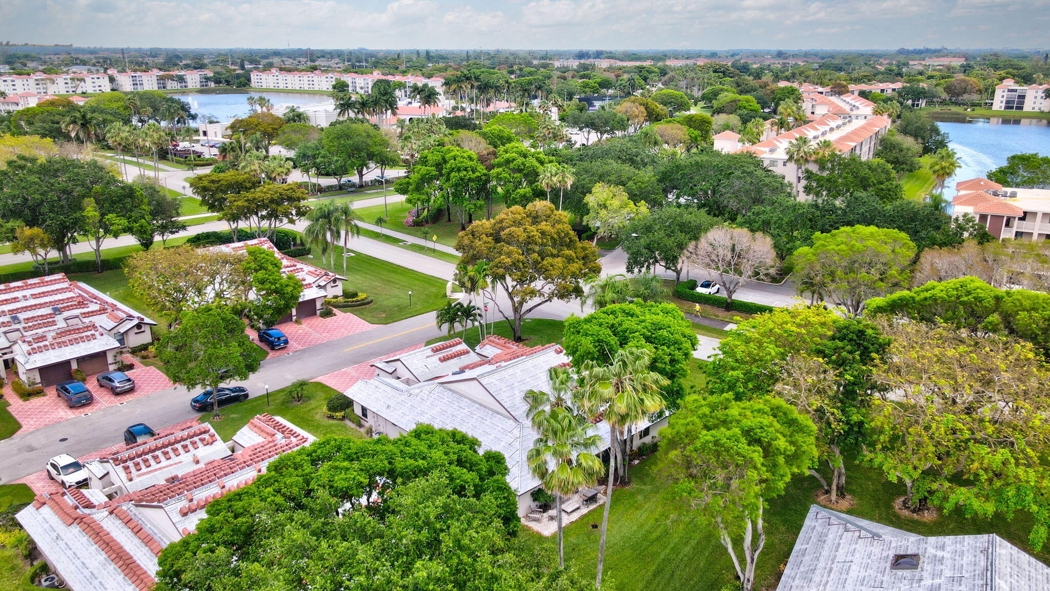HUNTINGTON POINTE - Residential