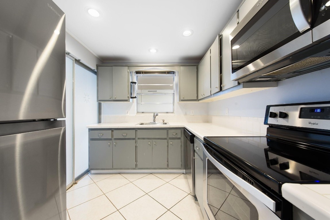 1340 NE 28th Avenue 232