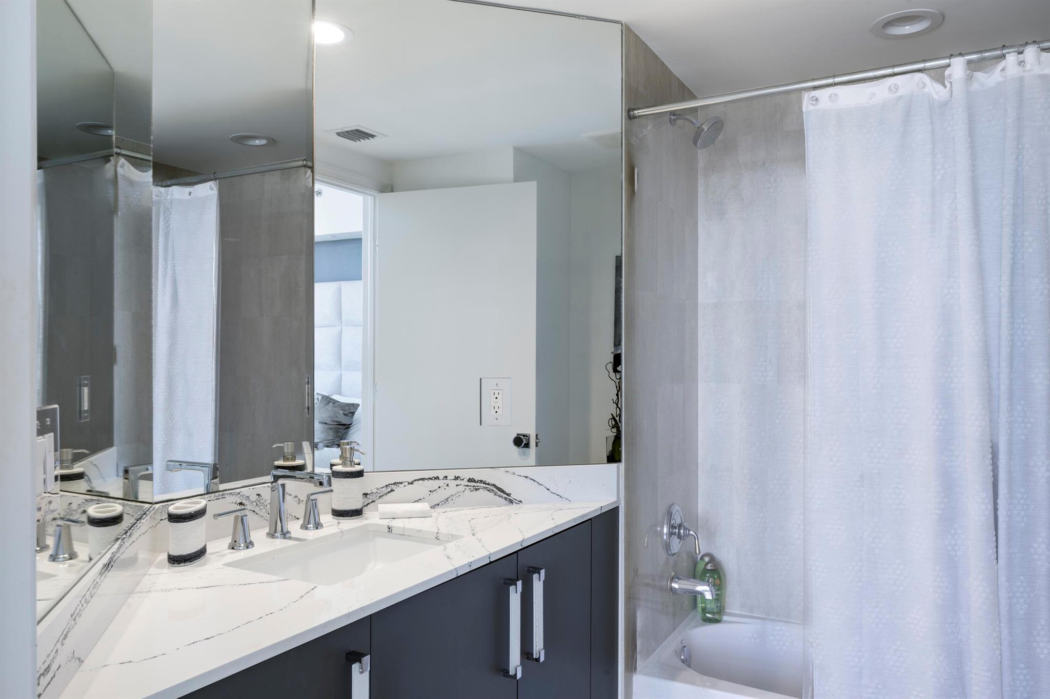 TOSCANA SOUTH CONDO - Residential