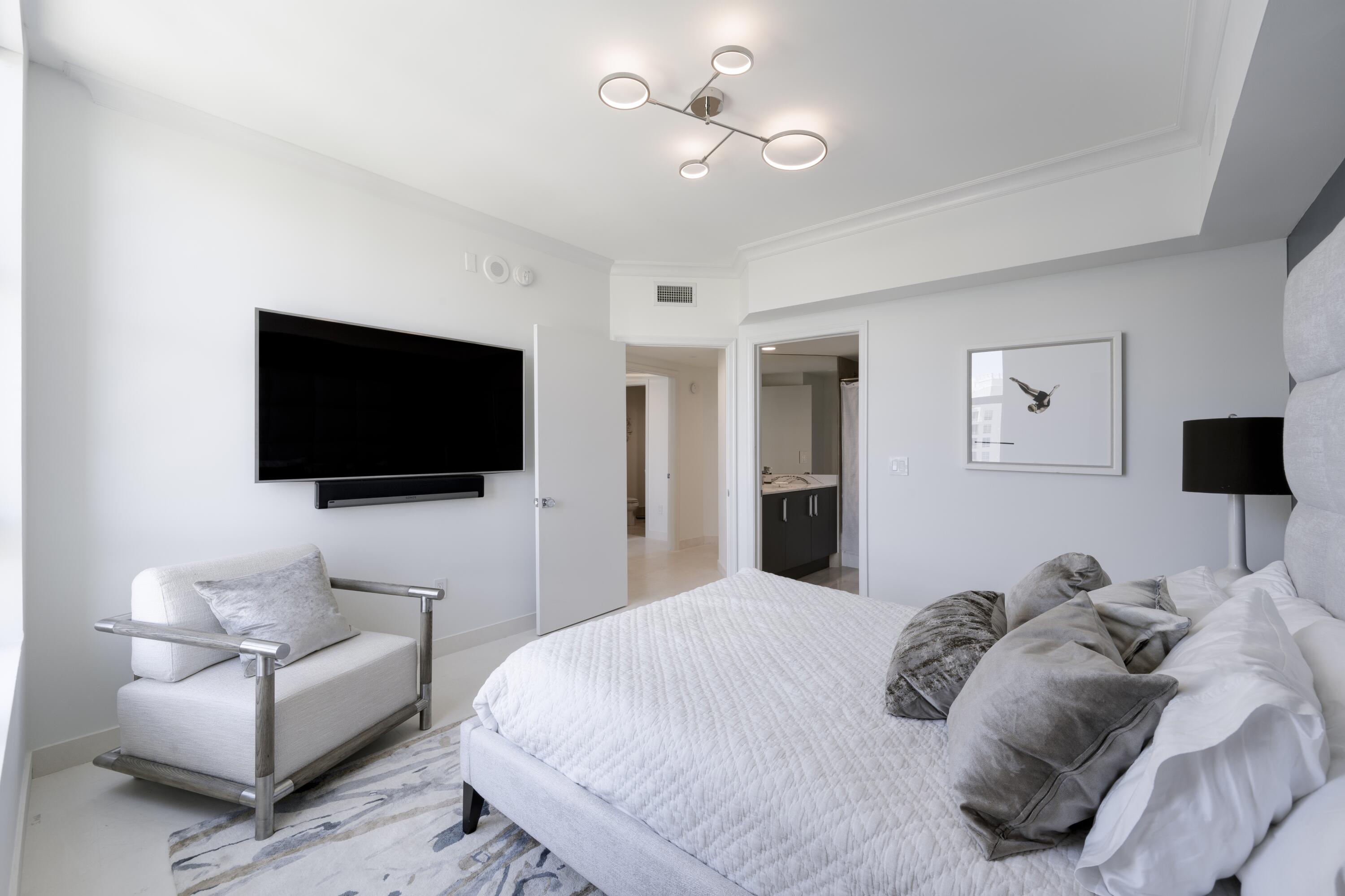 TOSCANA SOUTH CONDO - Residential