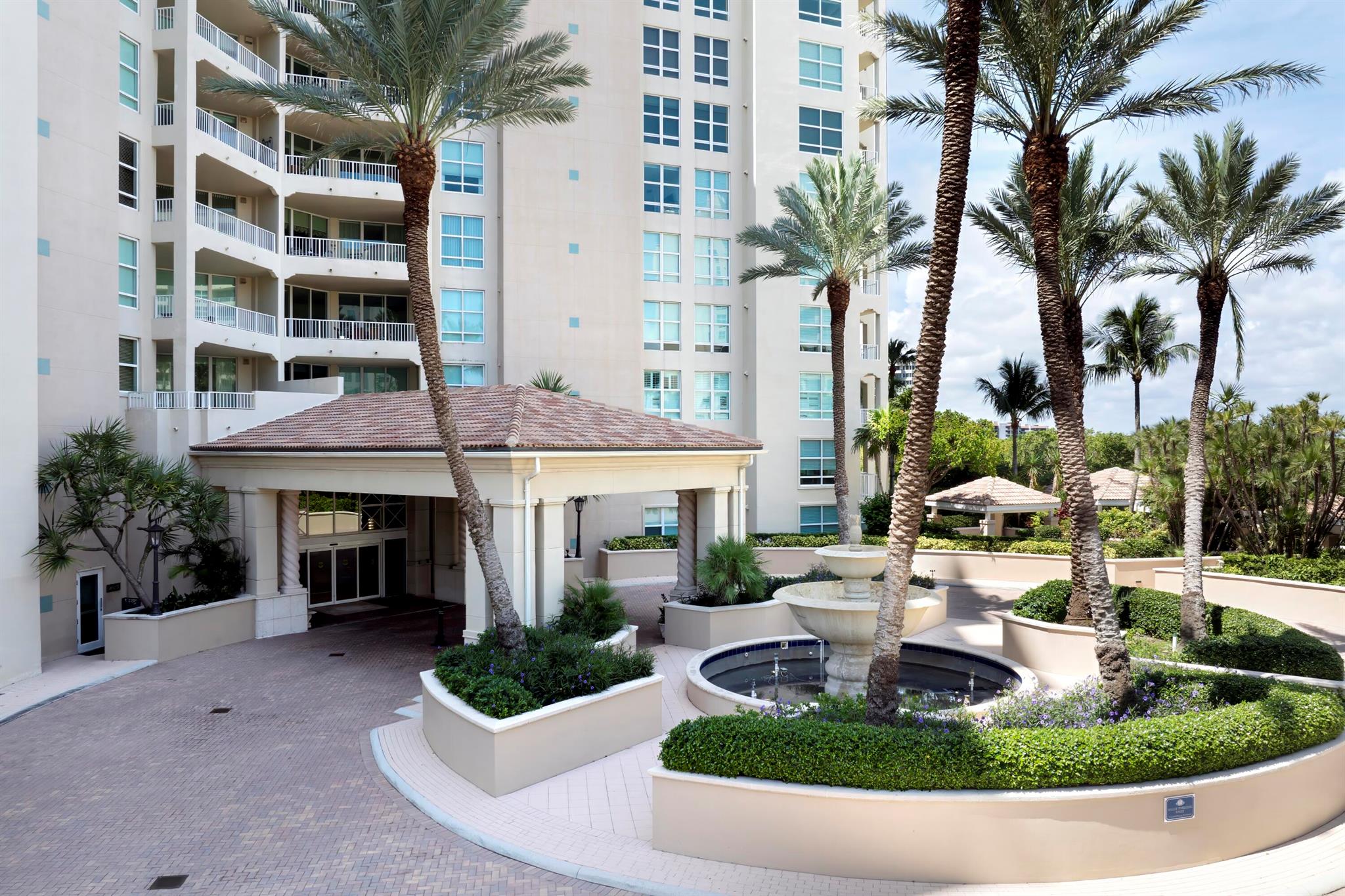 TOSCANA SOUTH CONDO - Residential