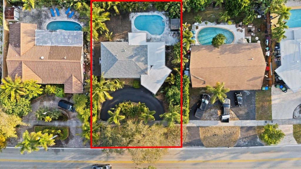 Photo of 2152 NE 62nd Street, Fort Lauderdale, FL 33308 (MLS # F10552351)