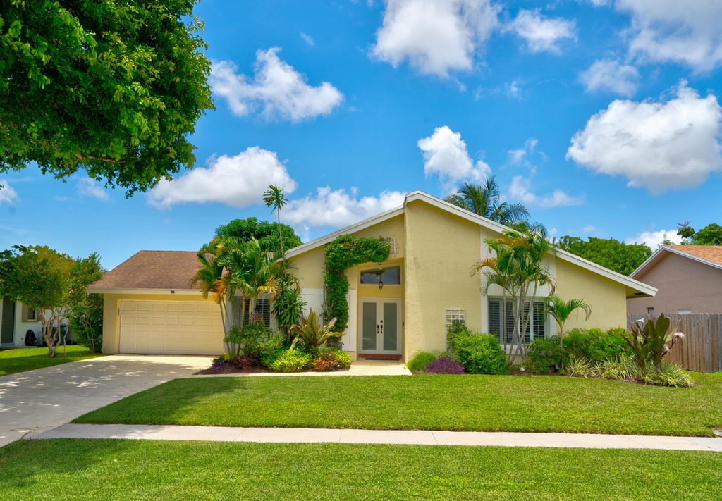 Photo of 11335 Woodchuck Drive, Boca Raton, FL 33428 (MLS # B26019237)