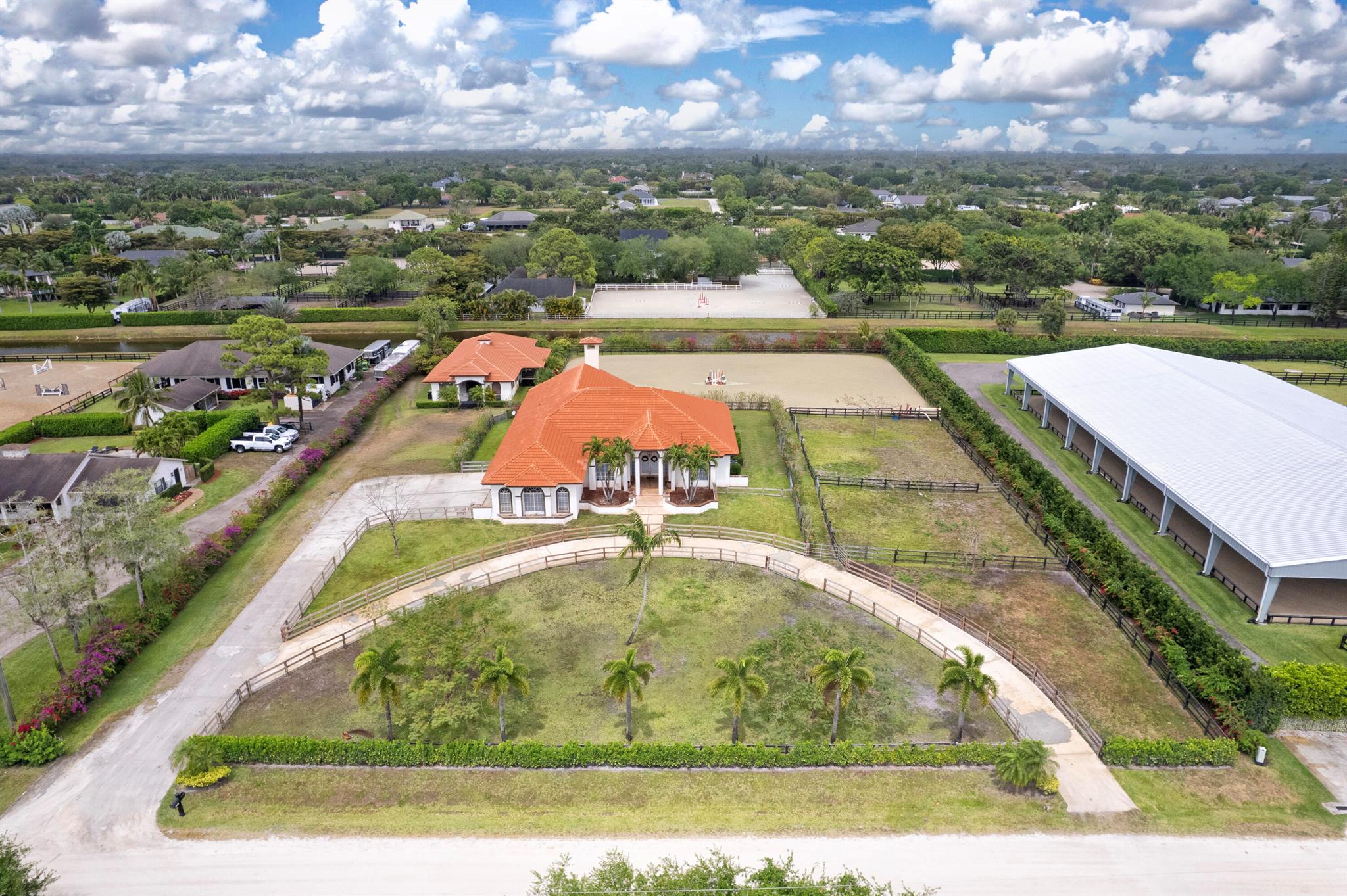 SADDLE TRAIL - Residential