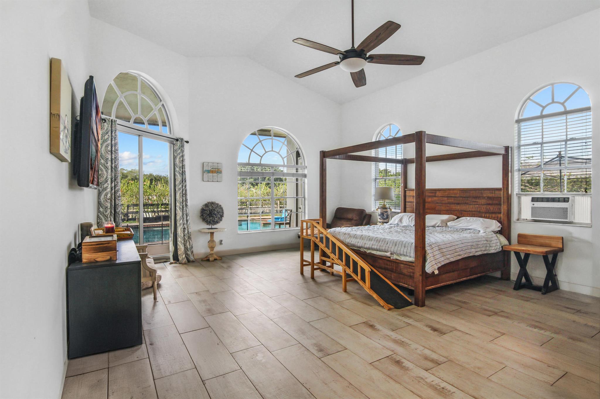 SADDLE TRAIL - Residential