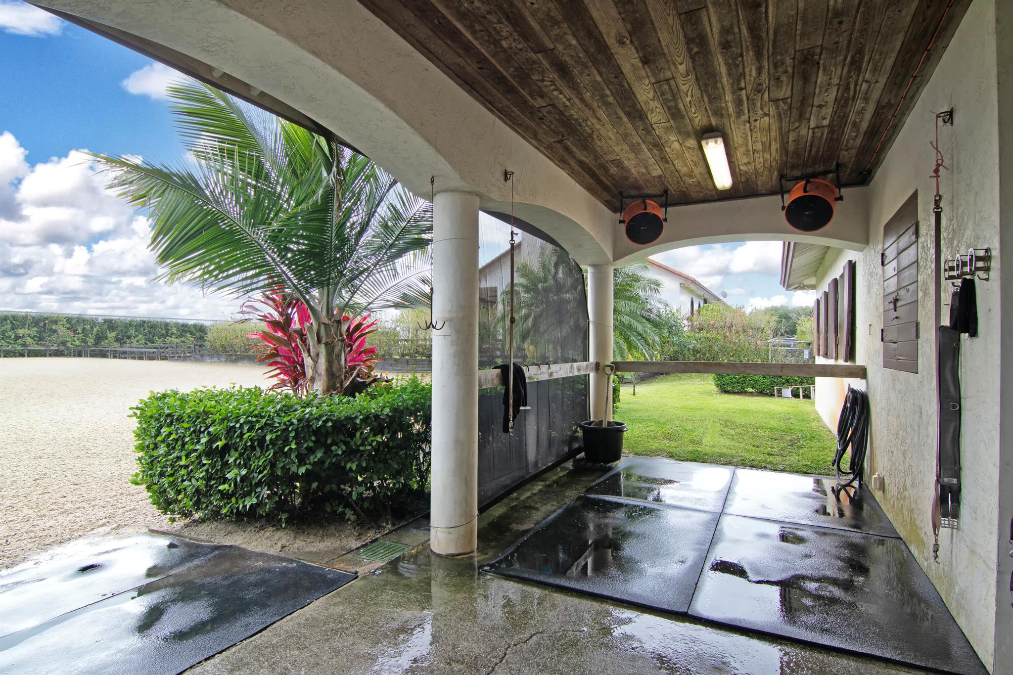 SADDLE TRAIL - Residential