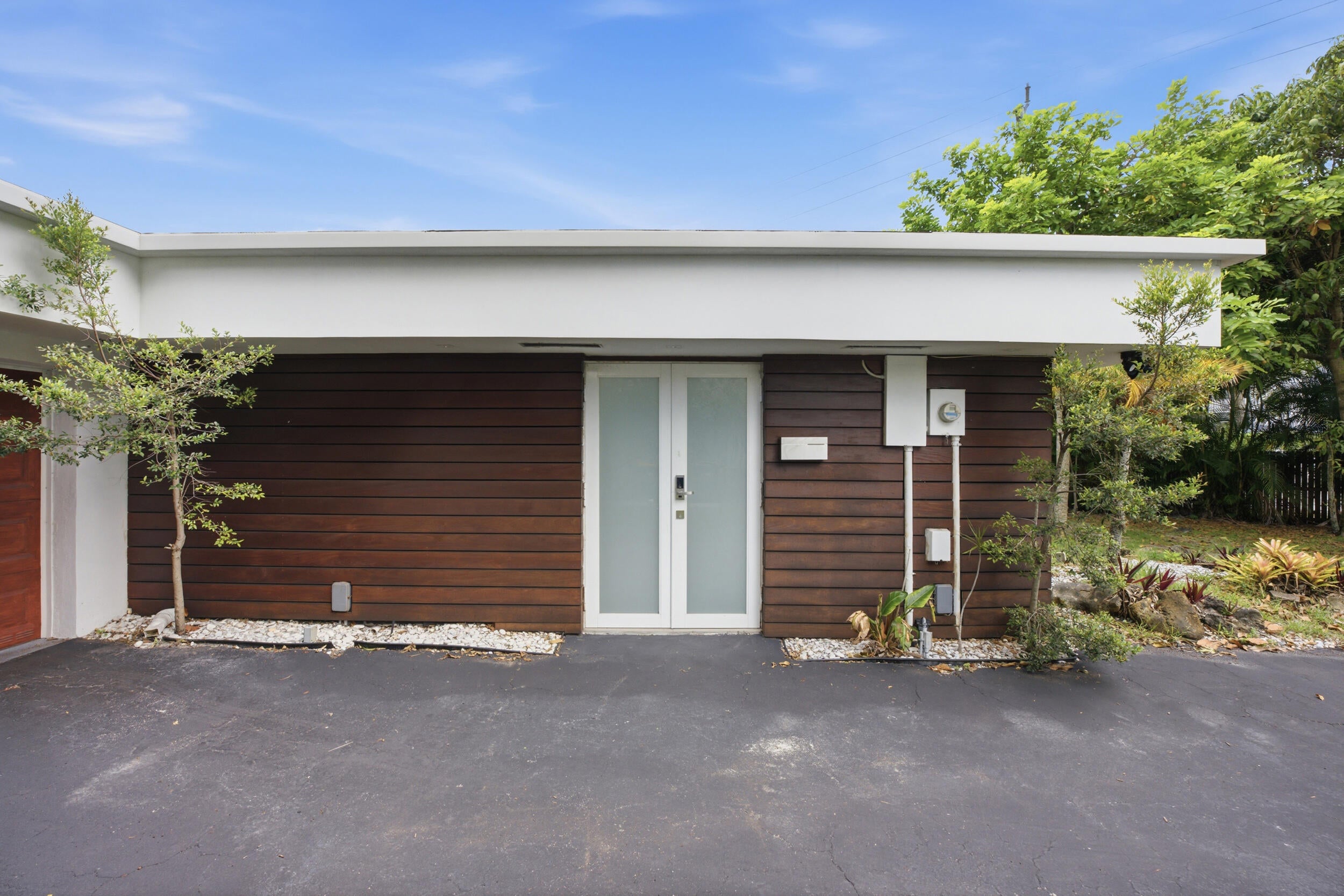 4400 Queen Palm Lane