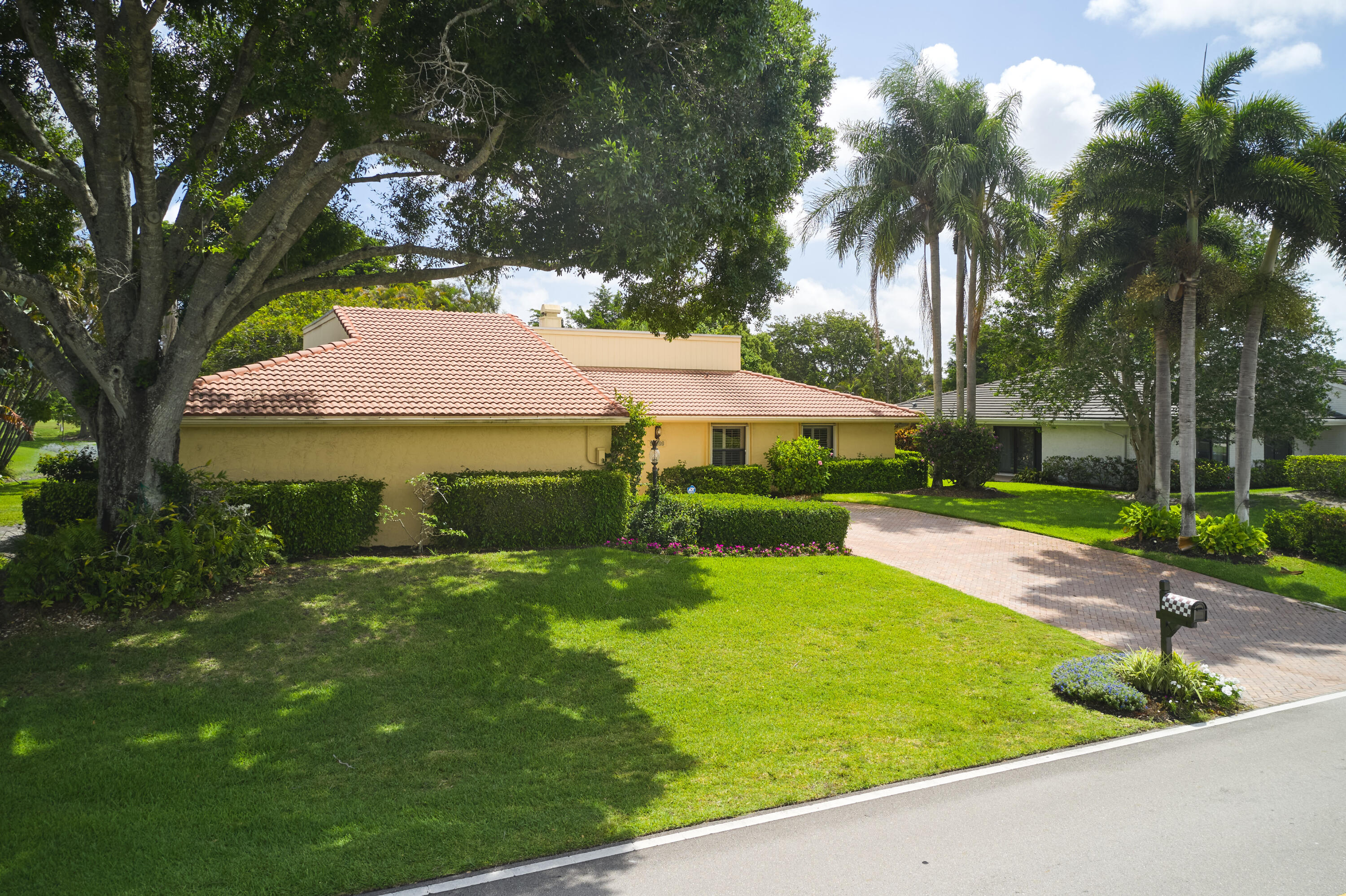 13588 Crosspointe Drive