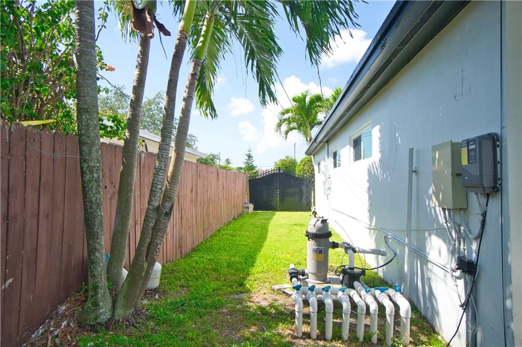 WHISPERING PINES EST SEC - Residential