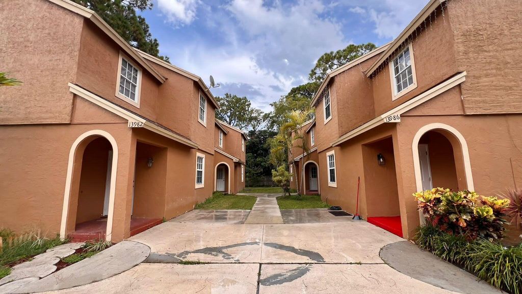 Photo of 13984 Morning Glory Drive, Wellington, FL 33414 (MLS # R11113312)