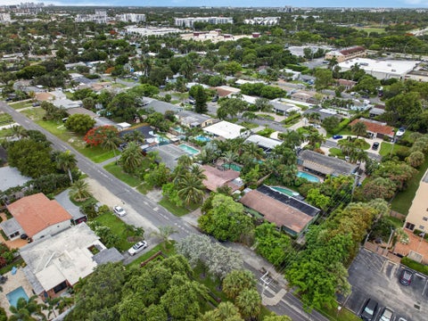 Tiny photo for 949 NE 25th Avenue, Pompano Beach, FL 33062 (MLS # B26038013)