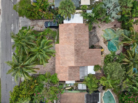 Tiny photo for 949 NE 25th Avenue, Pompano Beach, FL 33062 (MLS # B26038013)