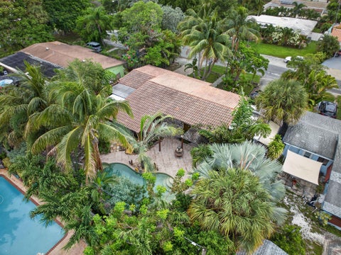 Tiny photo for 949 NE 25th Avenue, Pompano Beach, FL 33062 (MLS # B26038013)