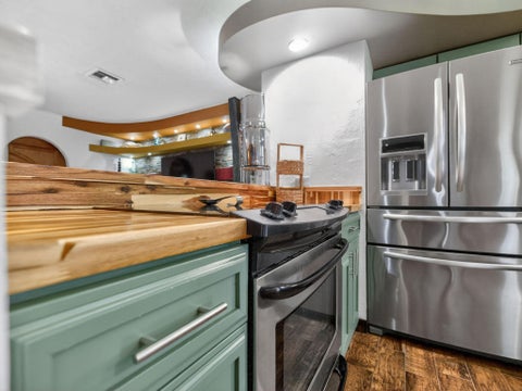 Tiny photo for 949 NE 25th Avenue, Pompano Beach, FL 33062 (MLS # B26038013)