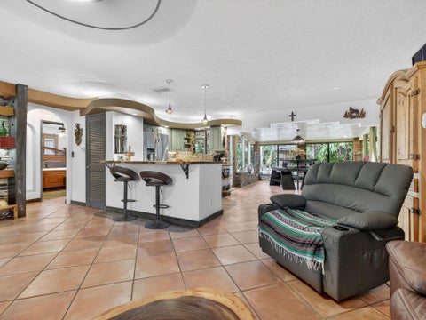 Tiny photo for 949 NE 25th Avenue, Pompano Beach, FL 33062 (MLS # B26038013)
