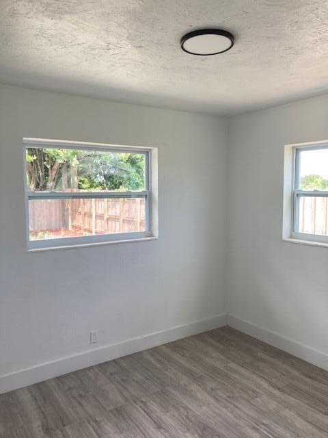 NORTH BROWARD HIGHLANDS SEC 1 - Residential Lease