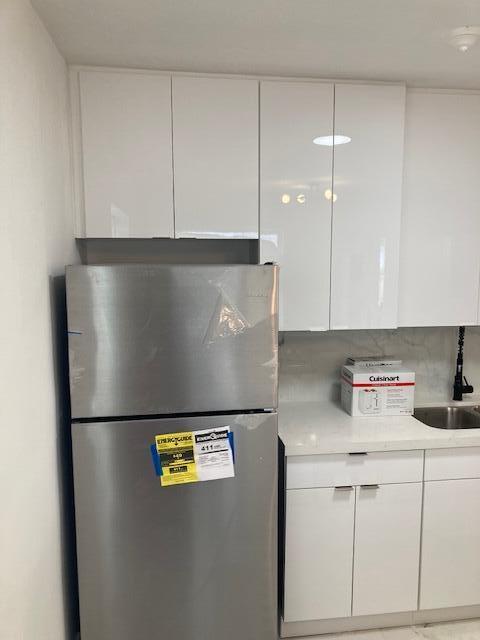 NORTH BROWARD HIGHLANDS SEC 1 - Residential Lease