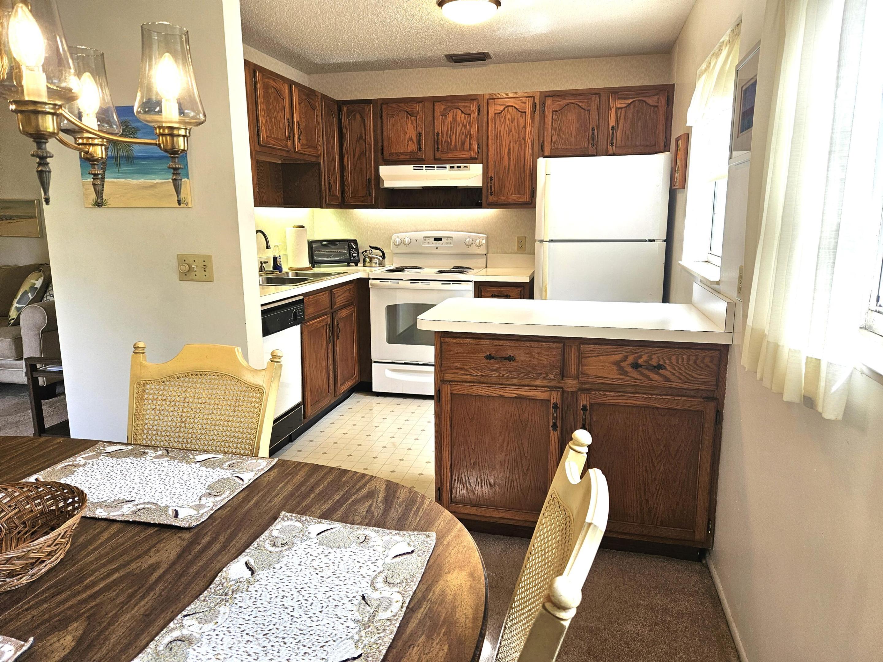 VISTA GARDENS F/K/A VISTA ROYALE GARDENS - Residential