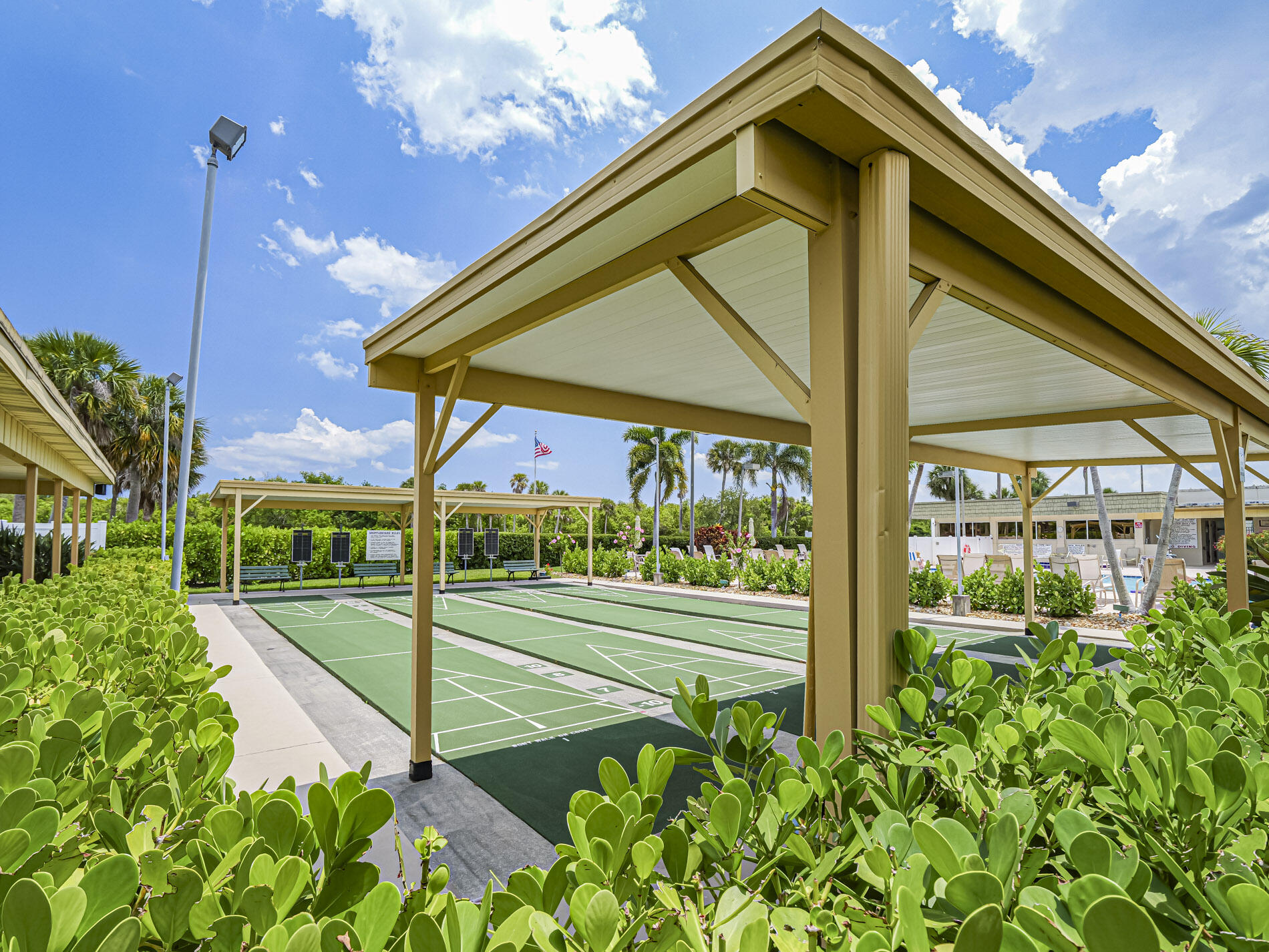 VISTA GARDENS F/K/A VISTA ROYALE GARDENS - Residential