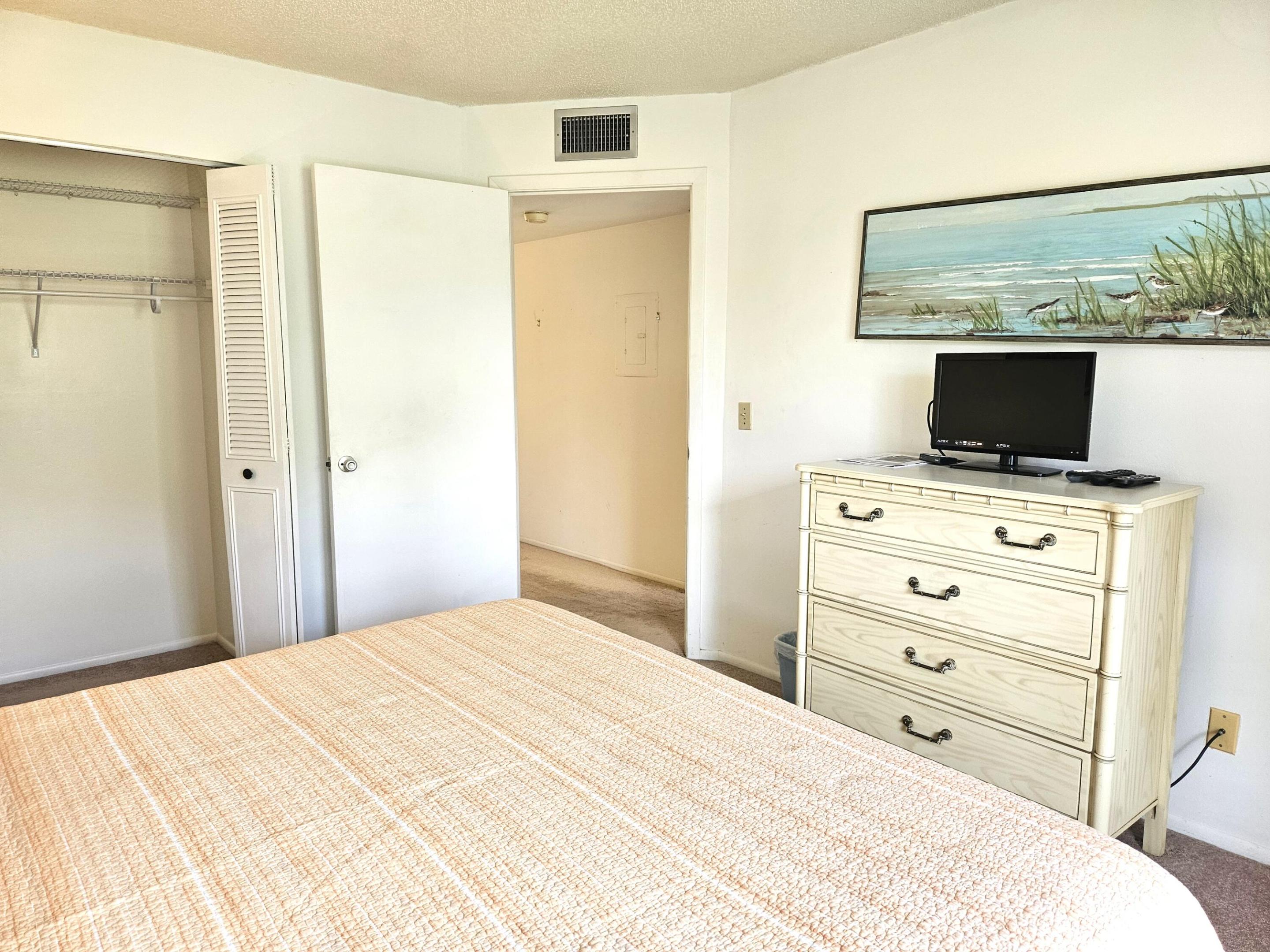 VISTA GARDENS F/K/A VISTA ROYALE GARDENS - Residential