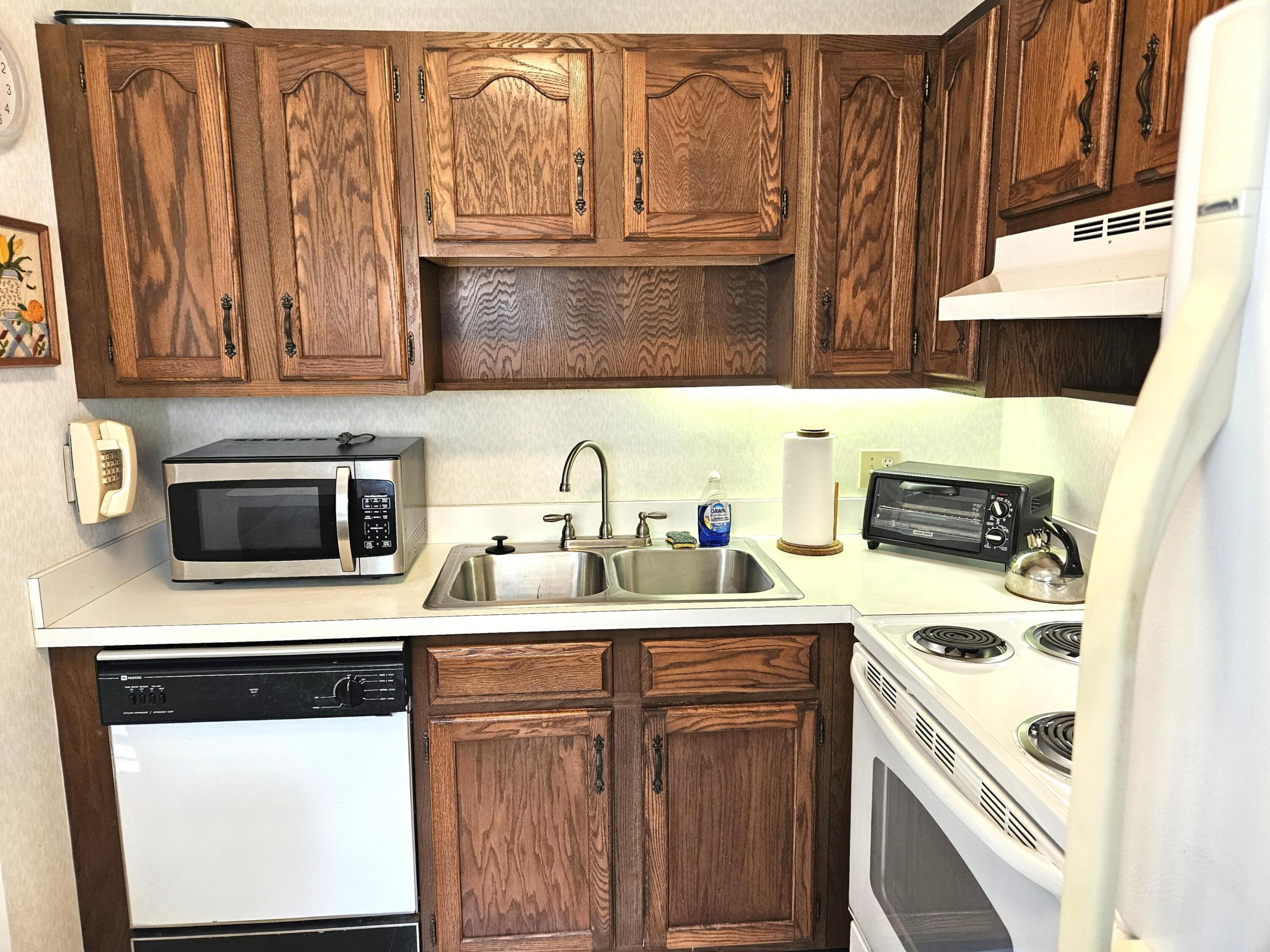 VISTA GARDENS F/K/A VISTA ROYALE GARDENS - Residential