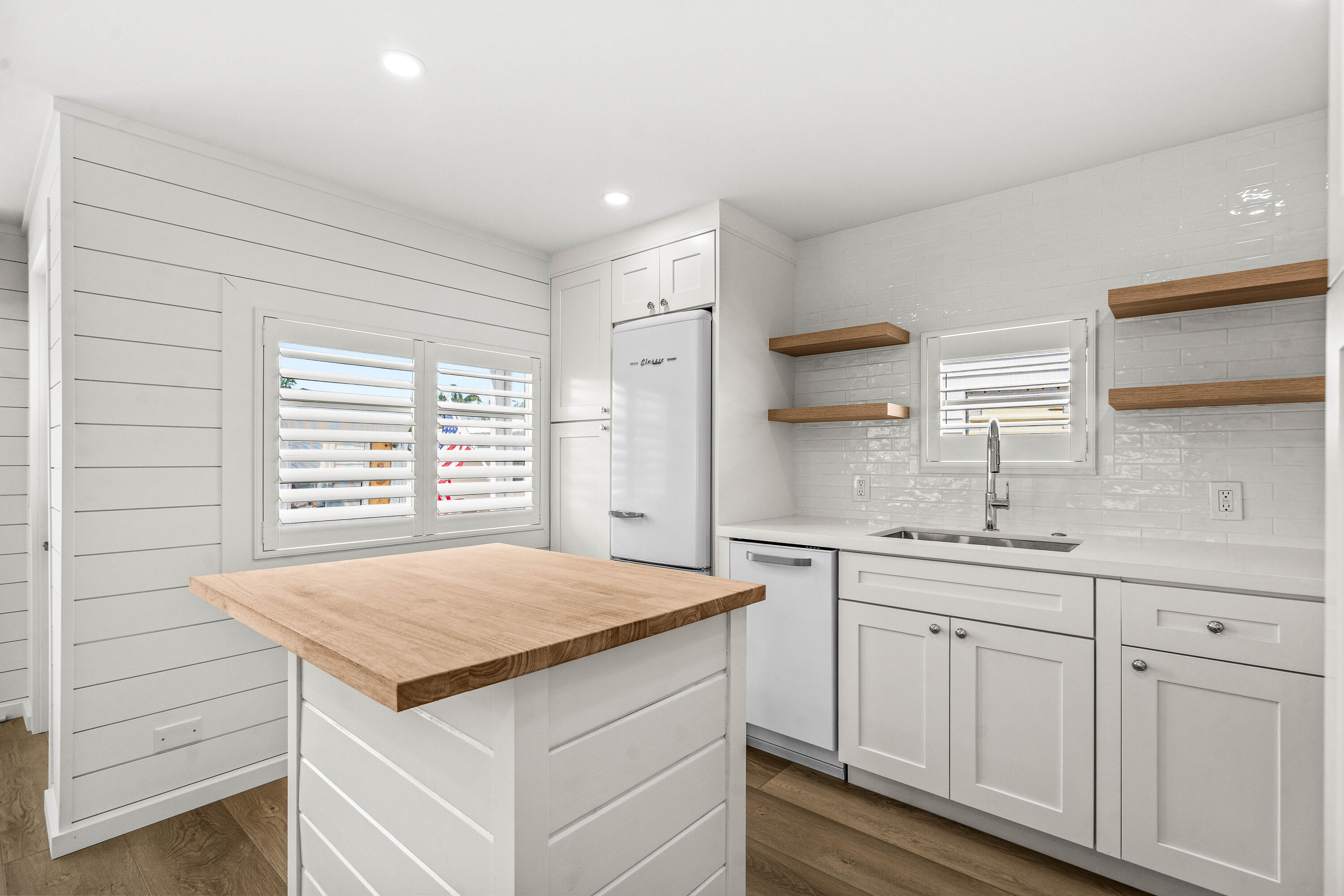 BRINY BREEZES INC - Residential