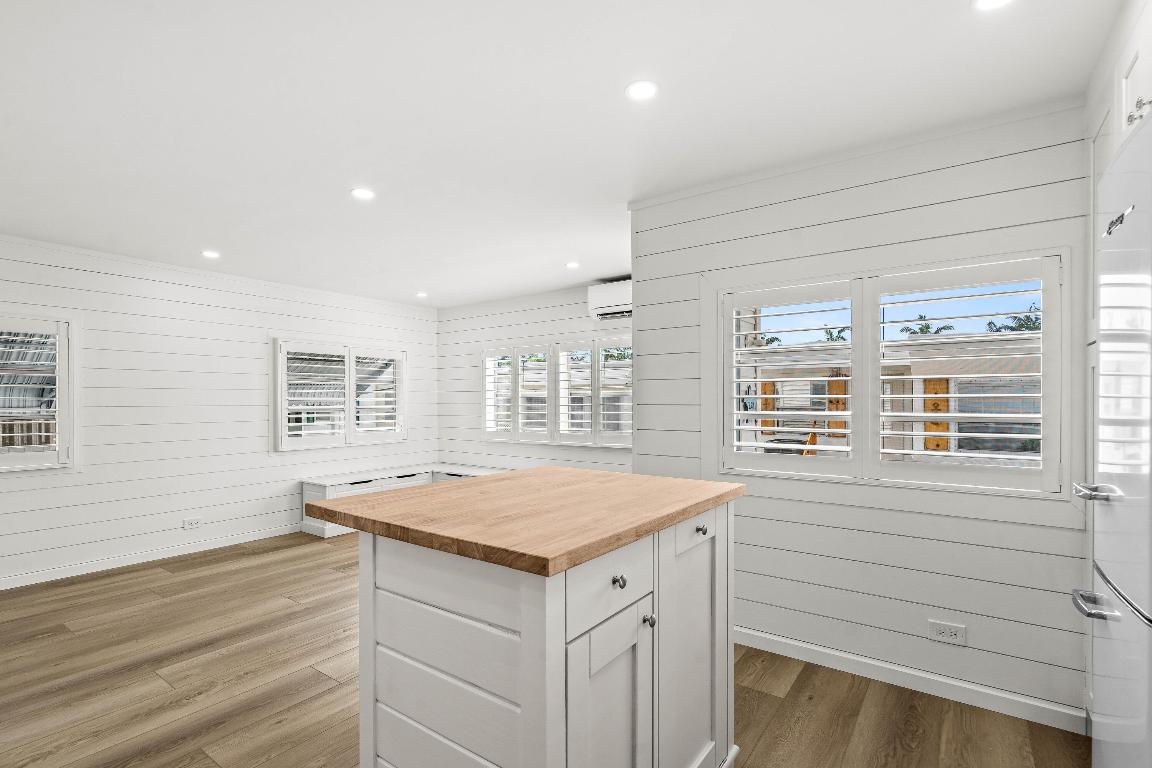 BRINY BREEZES INC - Residential