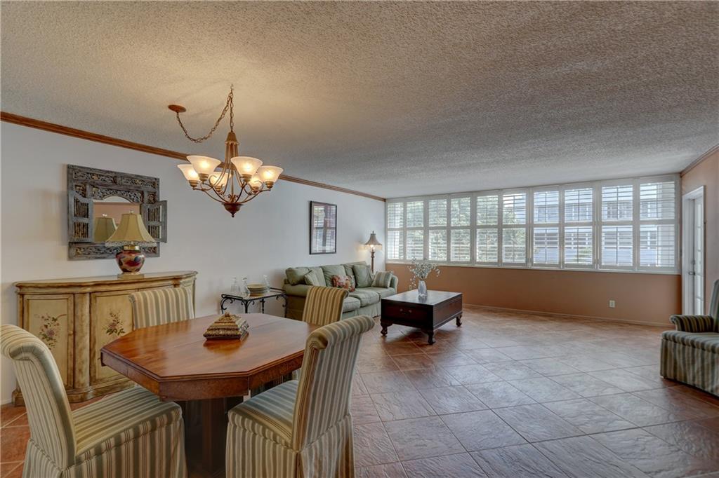 EAST POINT TOWERS - Residential