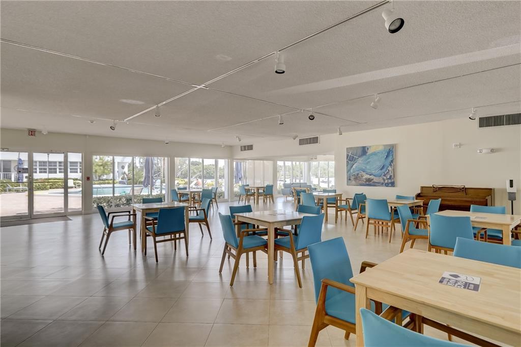 EAST POINT TOWERS - Residential