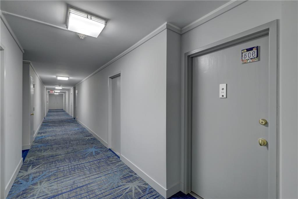 EAST POINT TOWERS - Residential