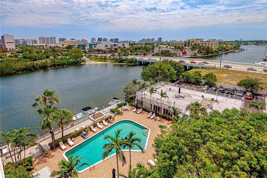 EAST POINT TOWERS - Residential