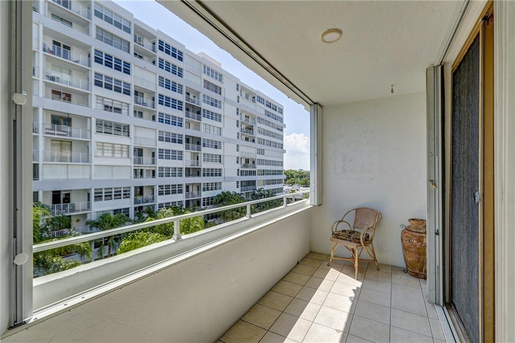 EAST POINT TOWERS - Residential