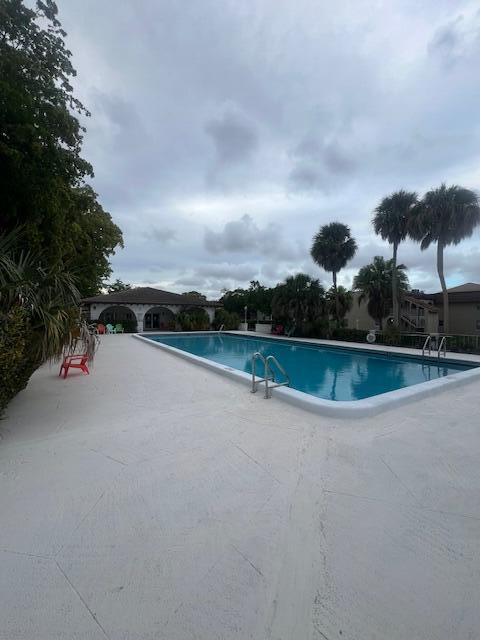 CORAL GARDENS CONDO - Residential