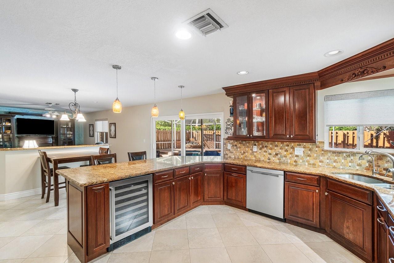 WINSTON PARK SECTION TWO- - Residential